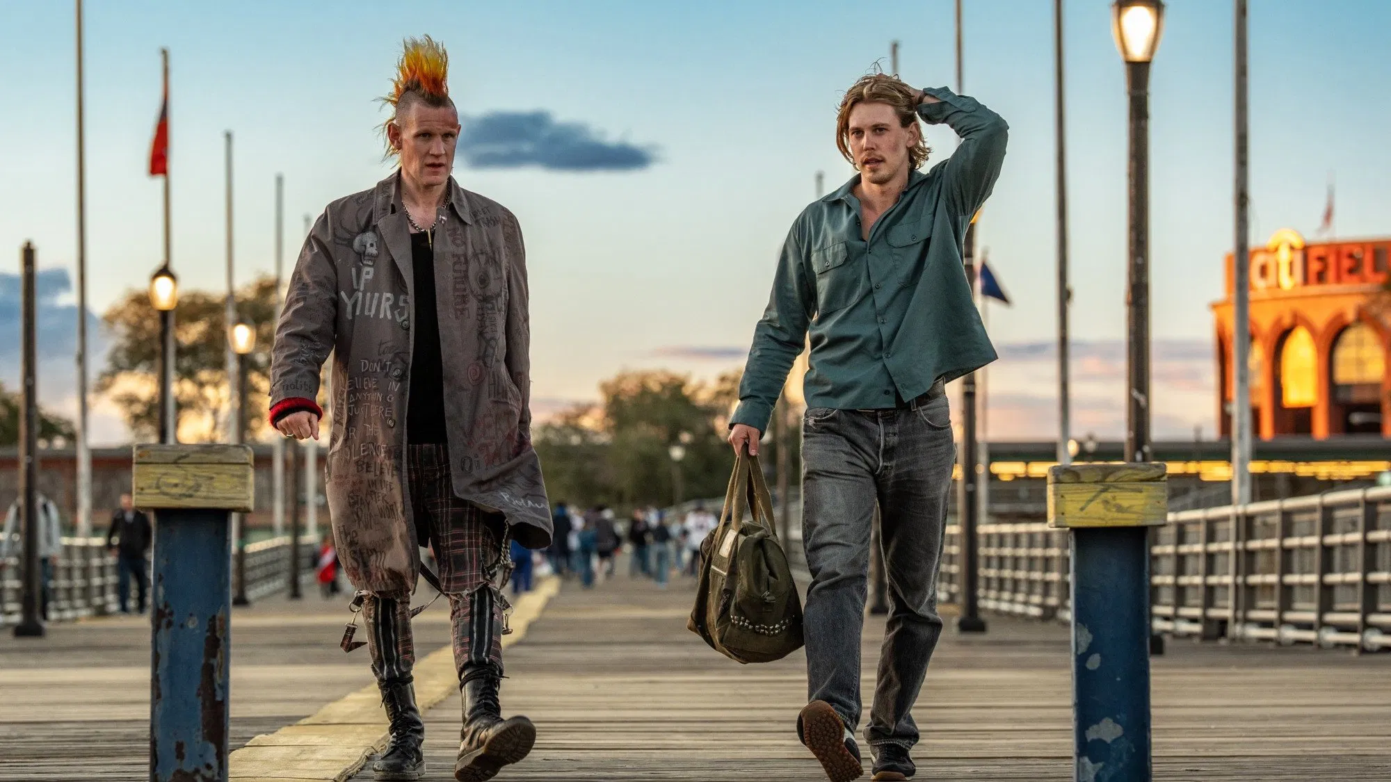 Pris au piège – Caught Stealing : avis sur des gangsters de pacotille